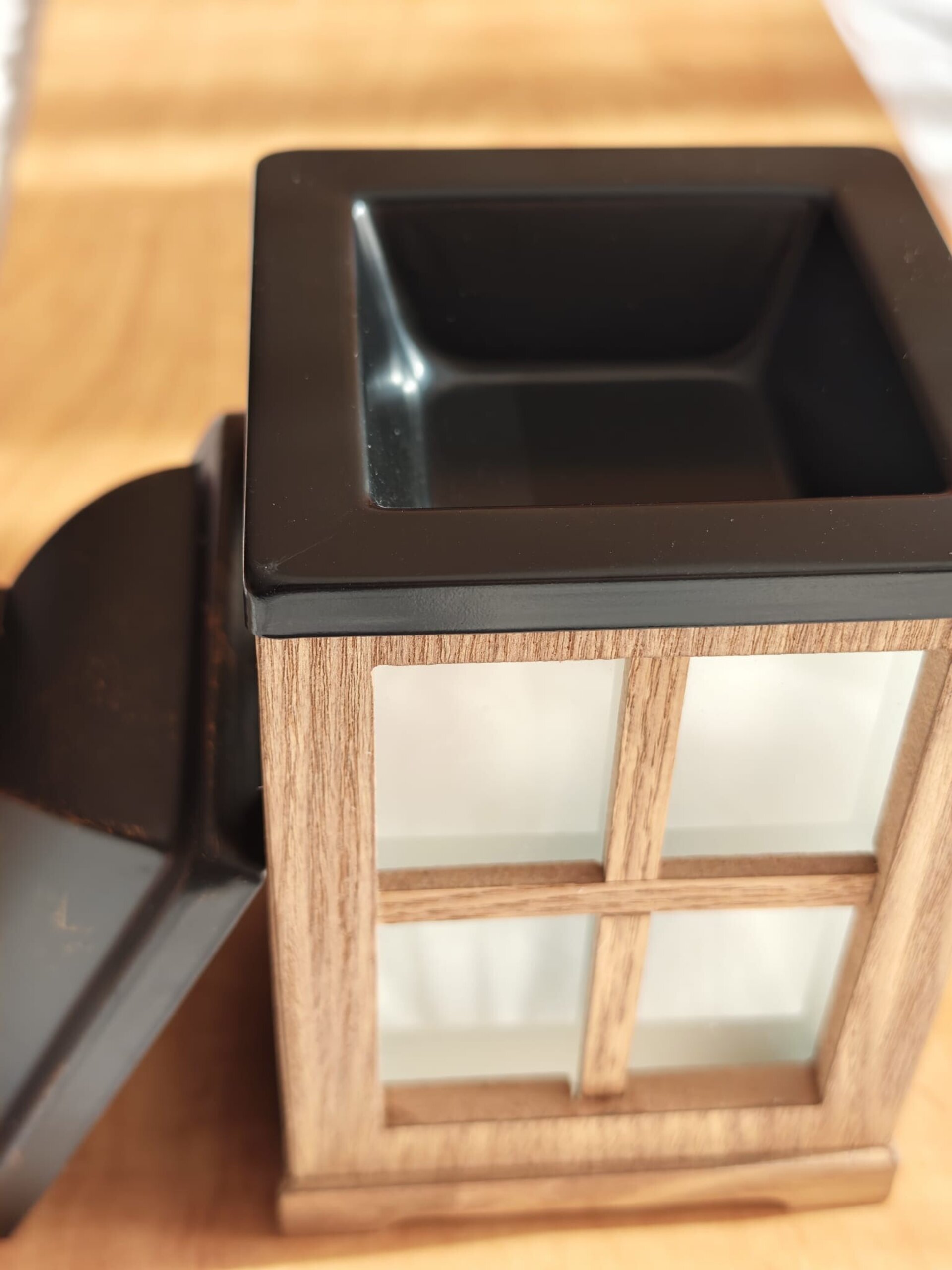 Quemador eléctrico luz en la oscuridad. - 2